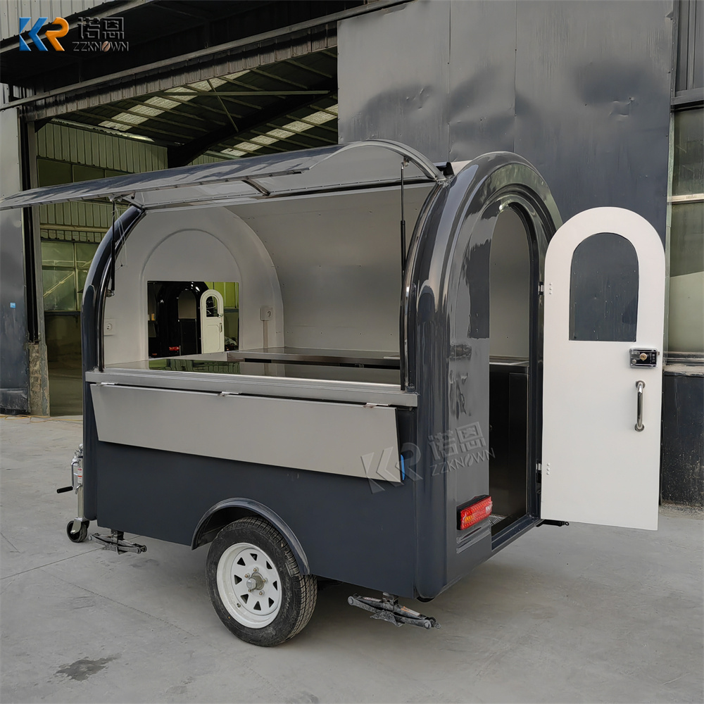 フル装備のピザ・スナック・アイスクリームケータリングトラック - Food Truck With Snacks のレビューと価格