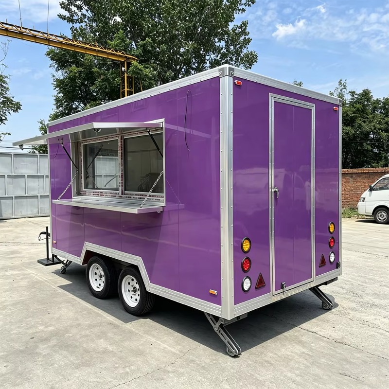 最新のコンセッションケータリングトレーラー、大型ディスプレイ - Food Truck With Snacks のレビューと価格