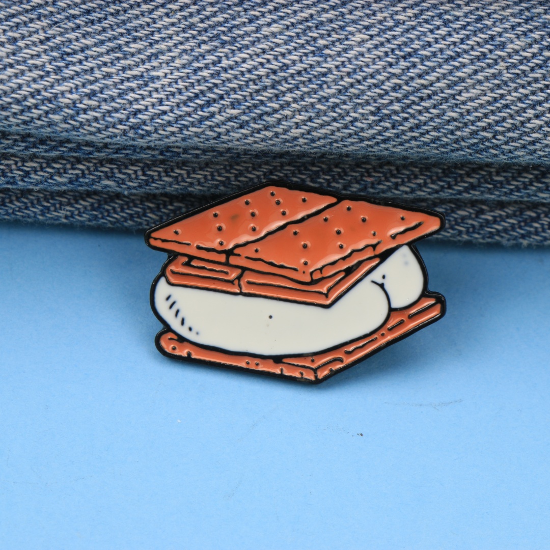 漫画スモアズマシュマロクラッカーエナメルブローチキャンプデザ - Zinc Food Snacks のレビューと価格